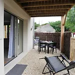 Le Clos Des Thermes De Aparthotel Jonzac