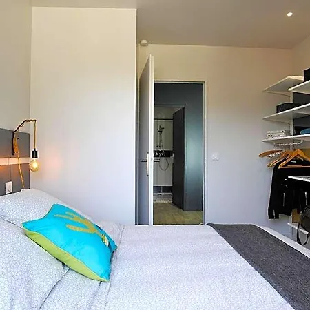 Le Clos Des Thermes De Aparthotel Jonzac