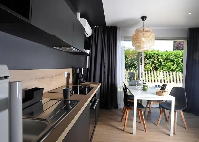 Le Clos Des Thermes De 아파트호텔 4*