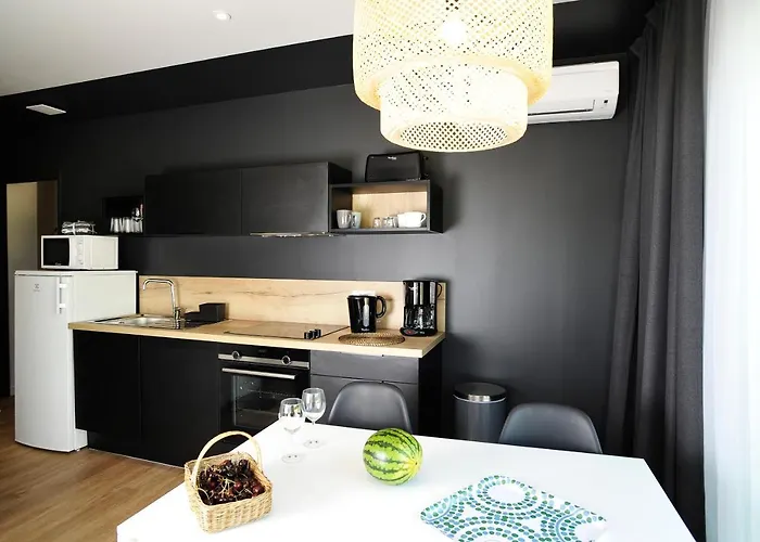 Le Clos Des Thermes De 아파트호텔 종작