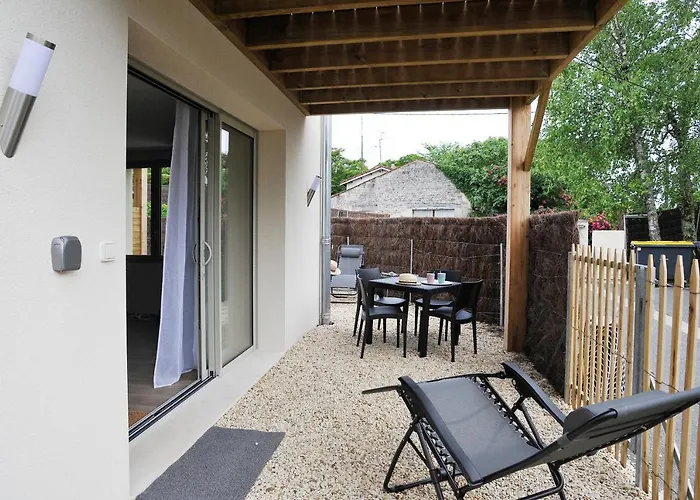 Le Clos Des Thermes De 아파트호텔 종작